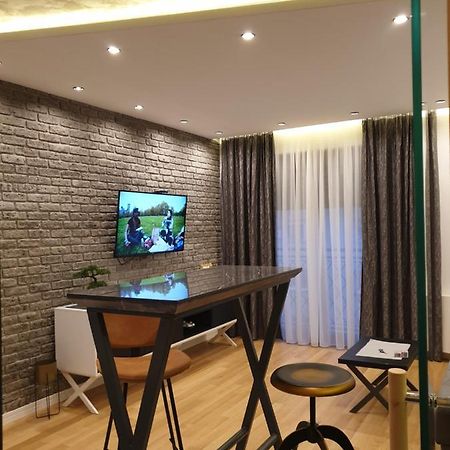 Luxury Spa Suite Belgrade Exterior photo